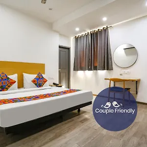 Отель Fabhotel Vat - Meera Bagh, Дели